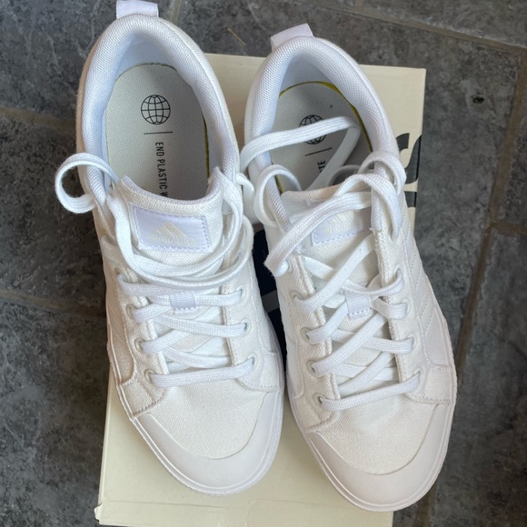 ADIDAS white platform sneakers - Picture 4 of 4